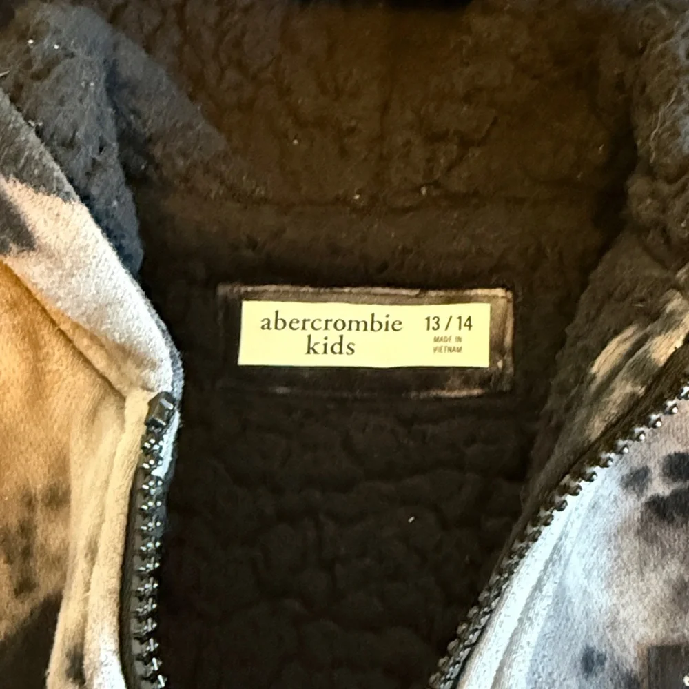 abercrombie kids black and gray tie-dye zip hoodie